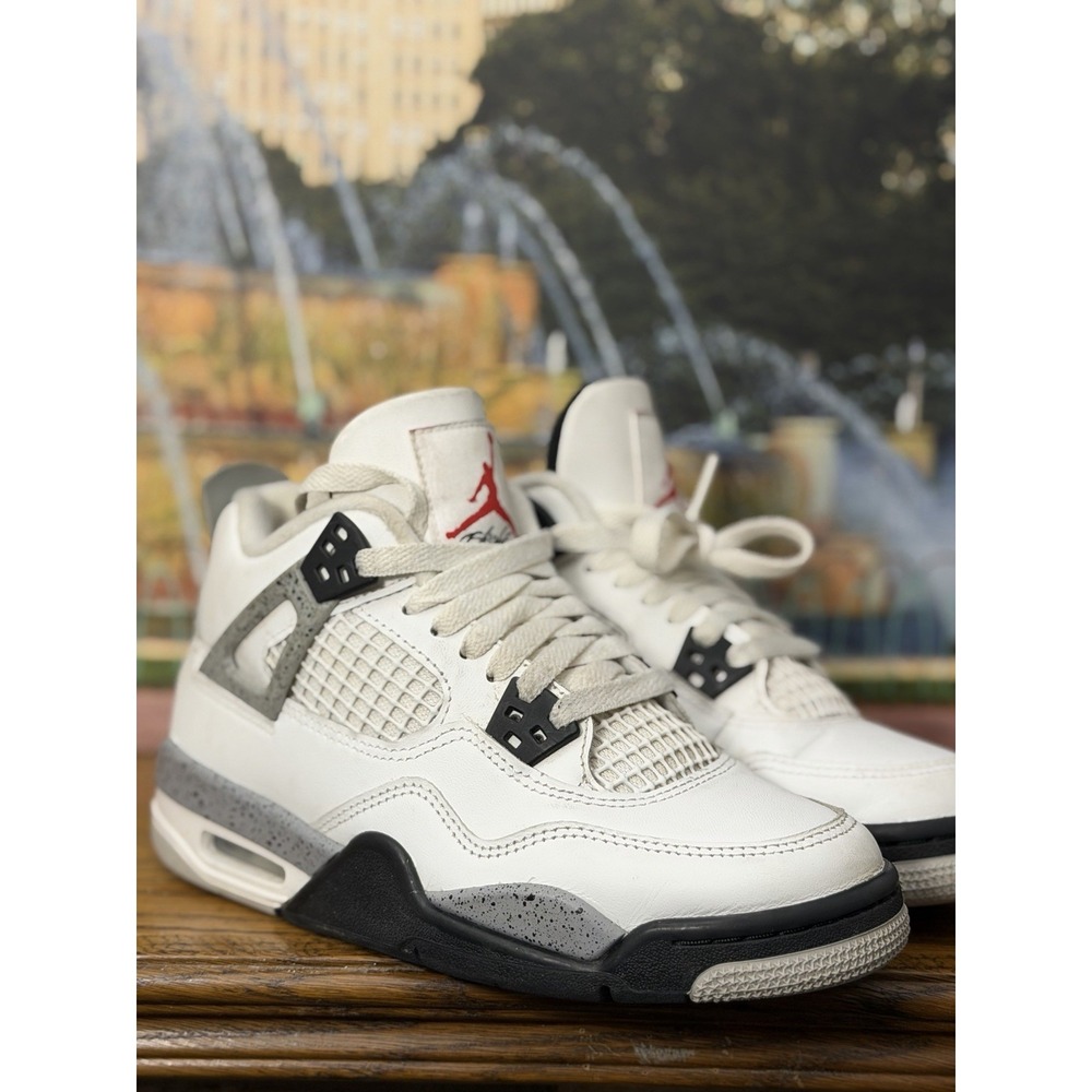 Jordan Air Jordan 4 Retro OG size 4 (GS) White Cement 2025 used No box